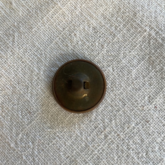 Lot of 6 antique/vintage brass buttons - Picture 7 of 13